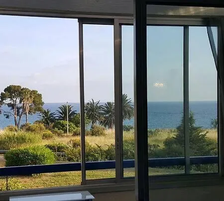 Appartement Beau Studio Front De Mer 2 Mn De La Plage *