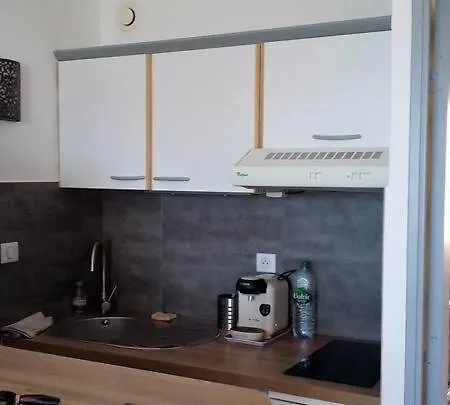 Beau Studio Front De Mer 2 Mn De La Plage شقة لا سيوتا